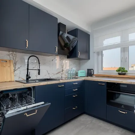 Modern Space By Bookinghost Apartament